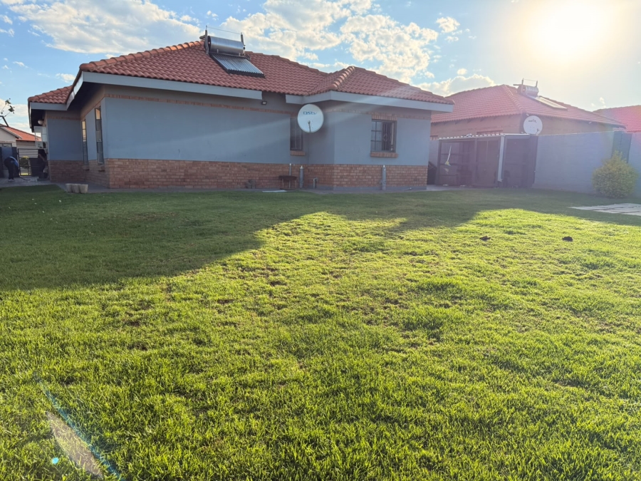 3 Bedroom Property for Sale in Waterkloof East North West